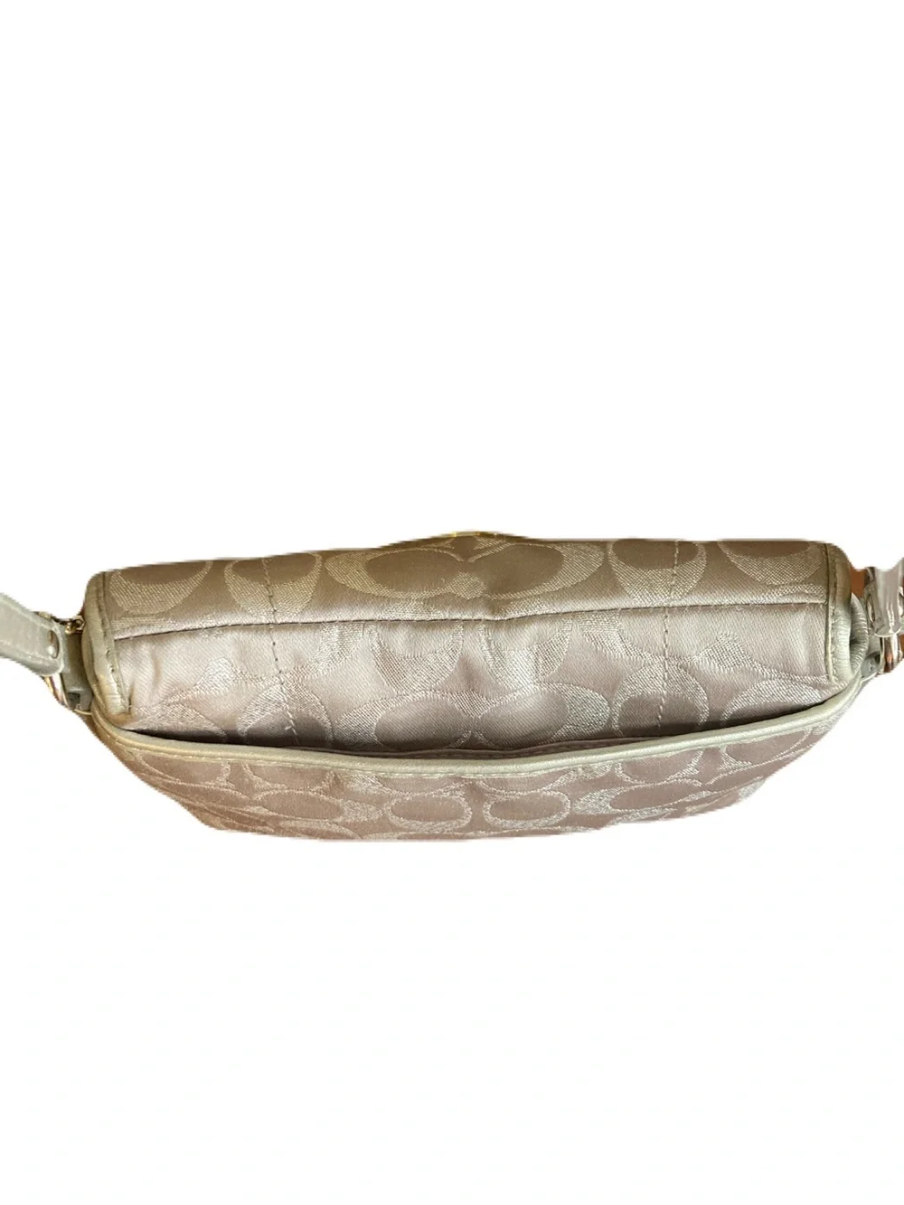 Coach Vintage Y2K Soho Flap Crossbody #F18905 Silver Metallic Signature Canvas